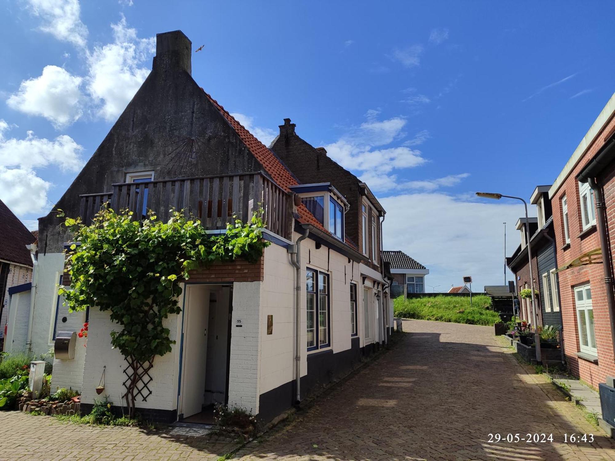 The Cosy Little House With The Sundial Villa Stavenisse Exterior foto